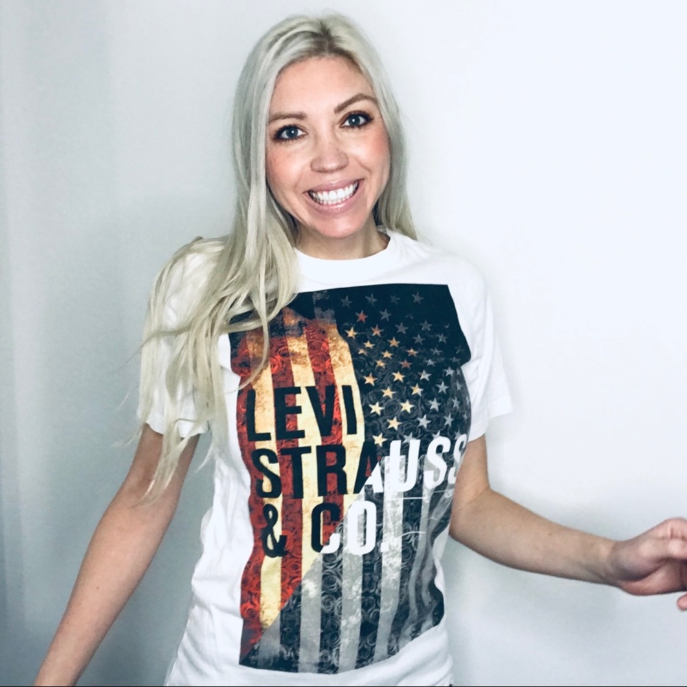 Levi Strauss // Memorial Day White Flag Tee - Picture 2 of 8